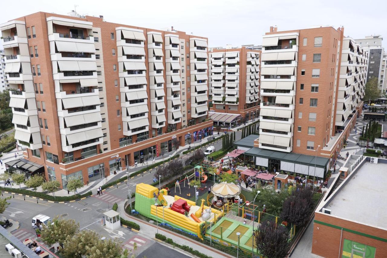 Luxury Condo In Тирана Екстериор снимка